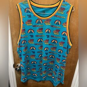 Disney tank top men’s xxl
Great shape